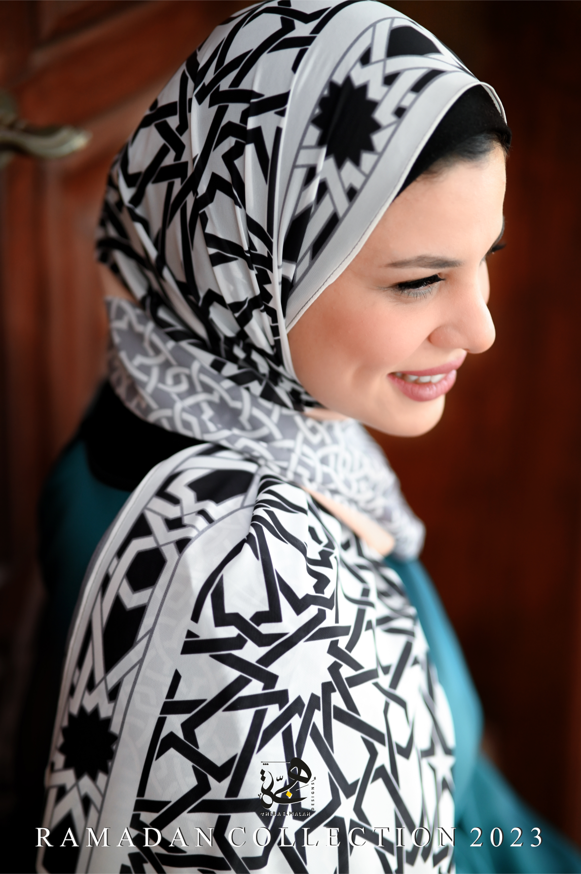 Arabesque scarf